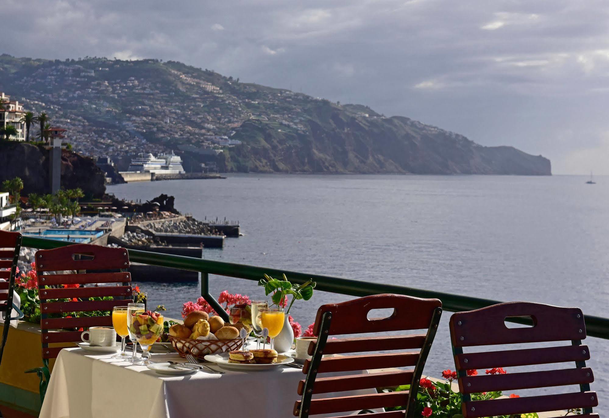 Pestana Vila Lido Madeira Ocean Hotel Фуншал Экстерьер фото